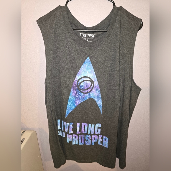 Torrid Star Trek Gray Sleeveless Tank Top - Picture 1 of 2